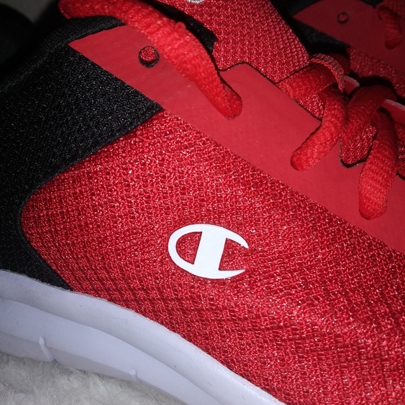 champion black tennis shoes